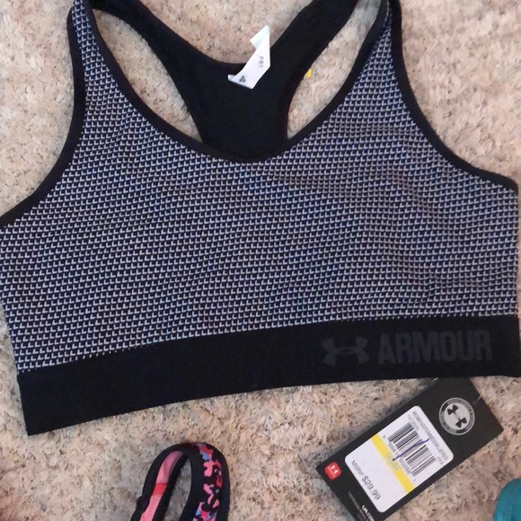 Under Armour/ Nike Sports bra BUNDLE - Picture 2 of 6